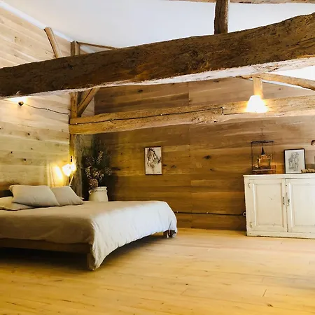 Maison Droles D'oiseaux Ferienhaus *